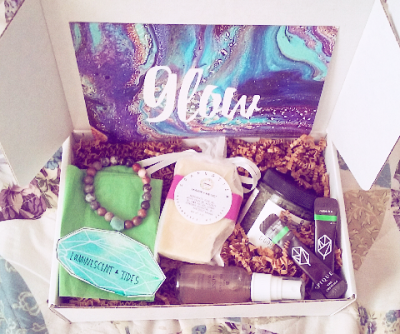 Review: September Sunday Mood Box – Glow